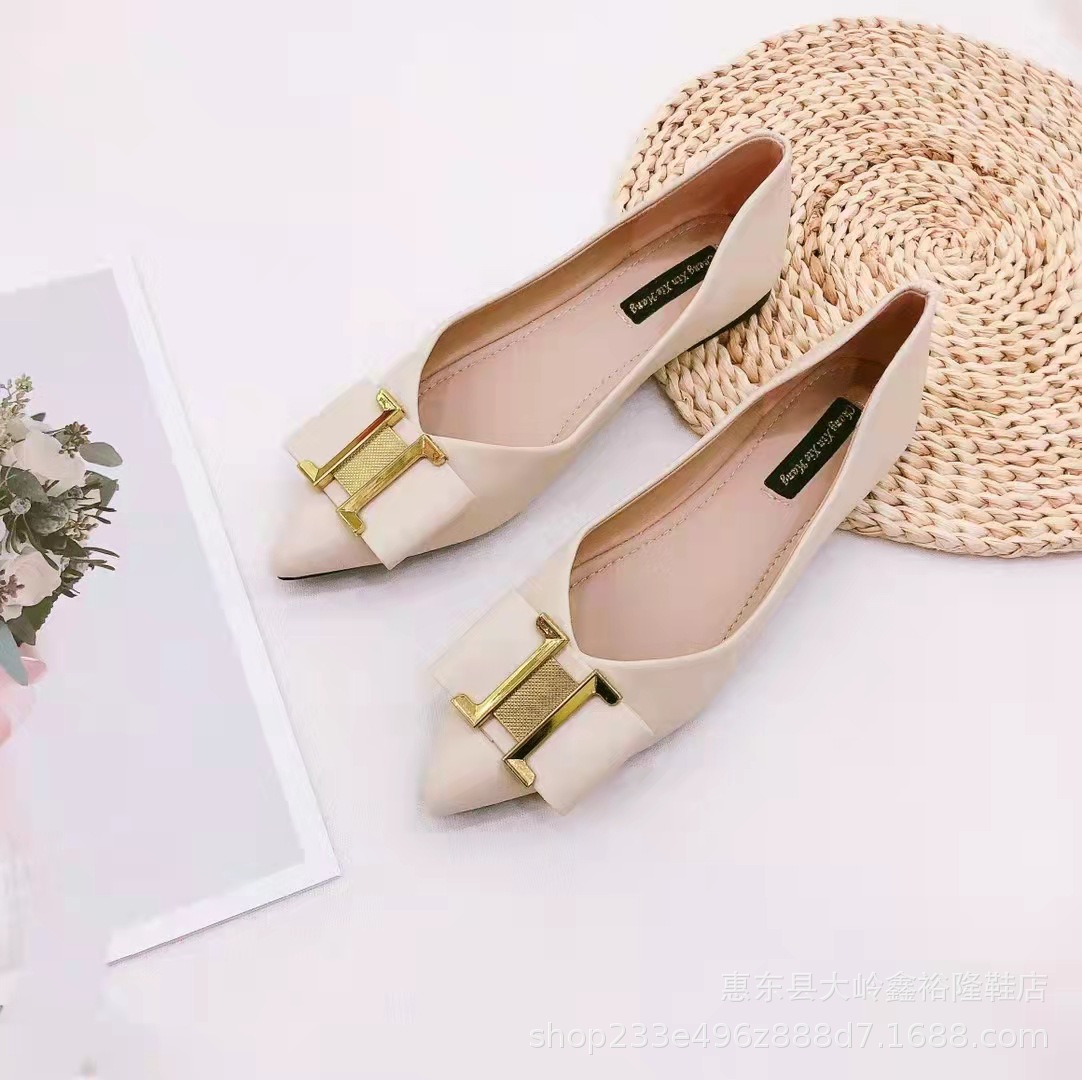 2022 Autumn New Pointed Shallow Mouth Single Shoes for Women, Soft Leather Water Diamond Buckle with Flat Bottom Shoes 2022 Autumn New Pointed Shallow Mouth Single Shoes for Women, Soft Leather Water Diamond Buckle with Flat Bottom Shoes