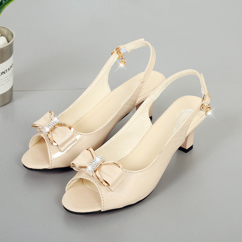 Manufacturer's direct supply of 2023 spring and summer new Korean version one button foreign trade spot fashion casual fish mouth large size women's sandals Manufacturer's direct supply of 2023 spring and summer new Korean version one button foreign trade spot fashion casual fish mouth large size women's sandals