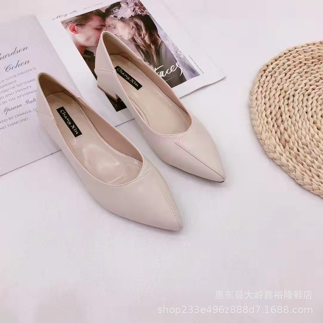 Single shoe women's 2022 spring and autumn new casual Korean version pointed shallow mouth soft leather short thick heel women's shoes Single shoe women's 2022 spring and autumn new casual Korean version pointed shallow mouth soft leather short thick heel women's shoes
