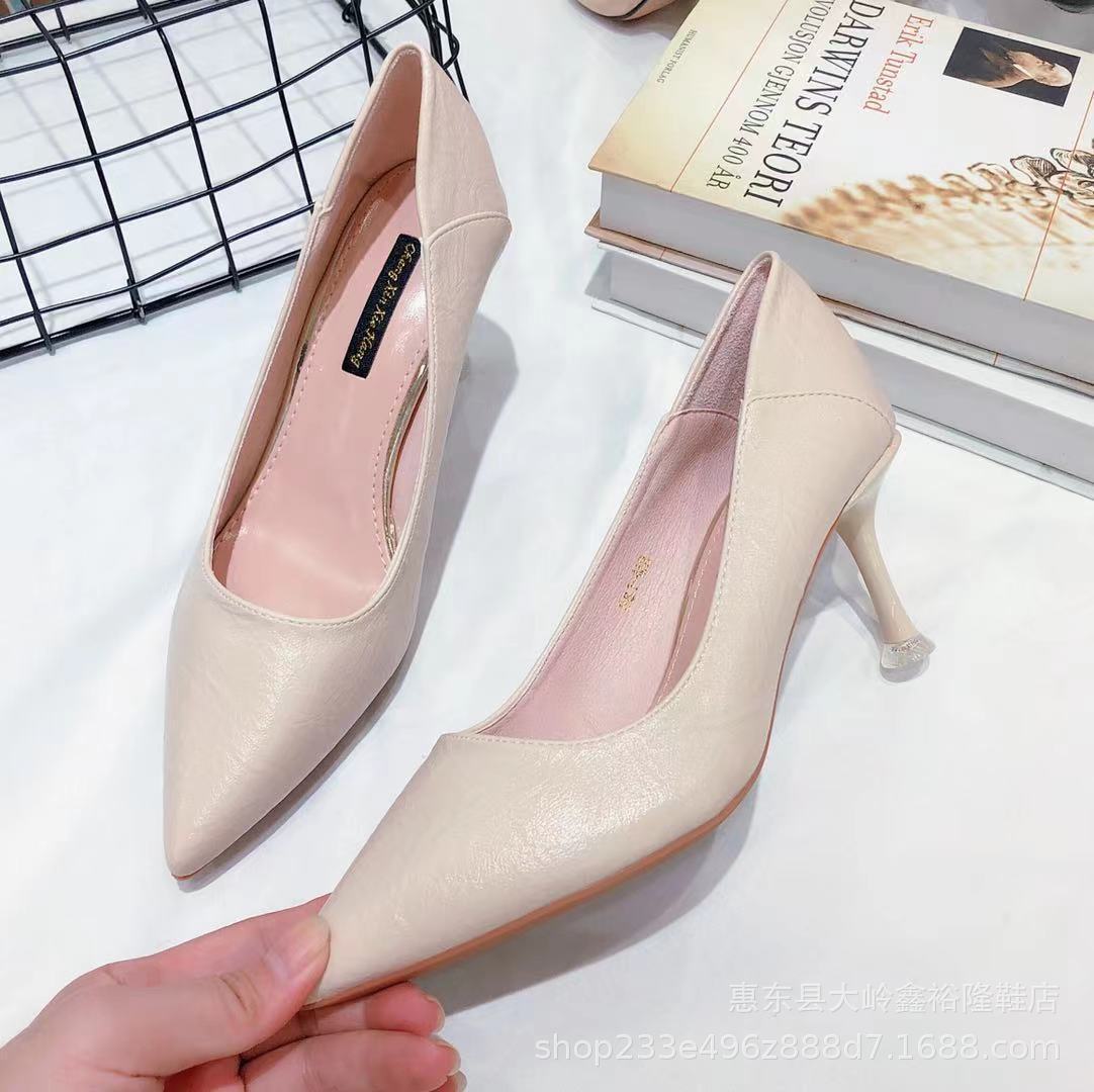 Women's summer and autumn new versatile black sexy single shoes with slim pointed toes and thin heels Women's summer and autumn new versatile black sexy single shoes with slim pointed toes and thin heels