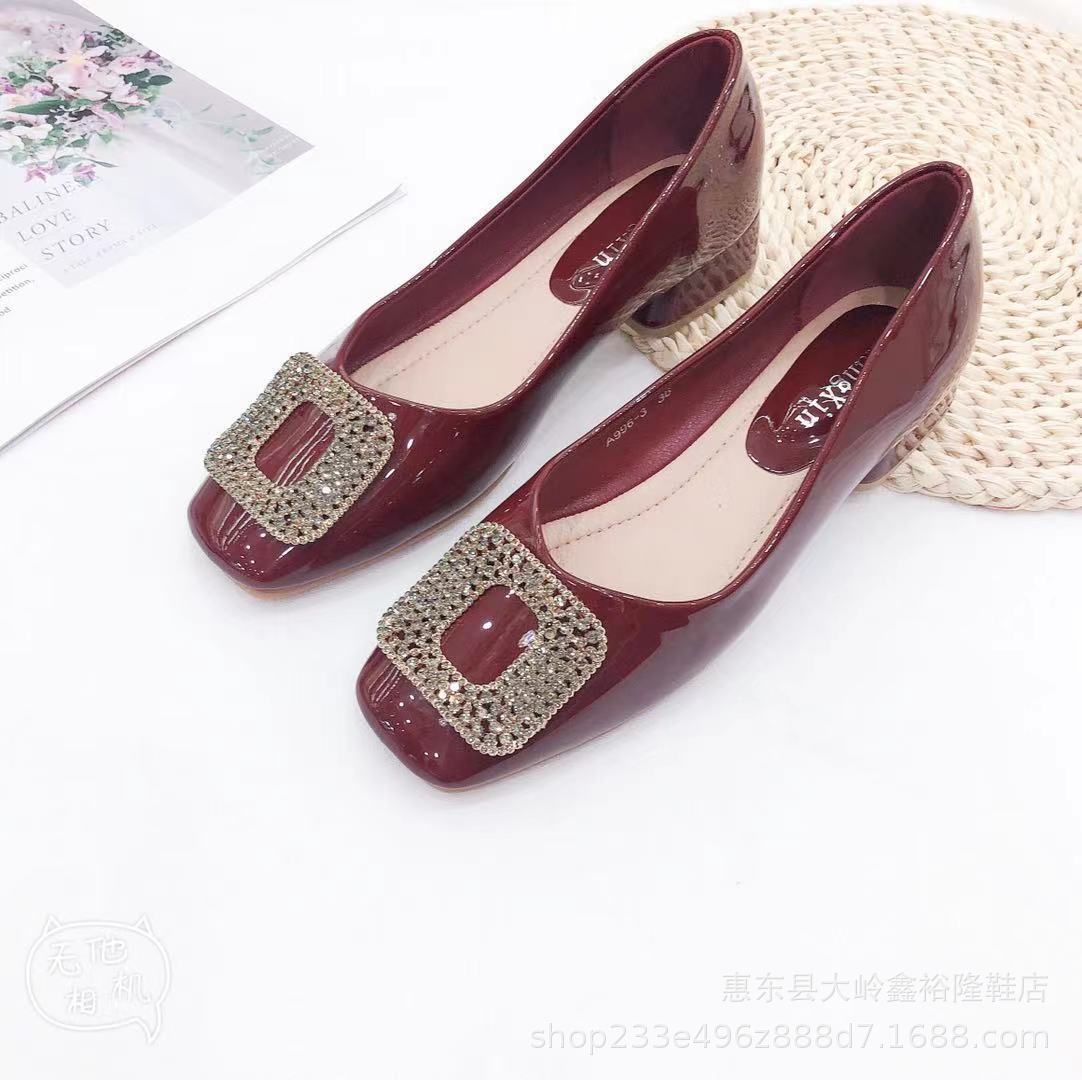Single shoe women's 2022 spring/summer new Korean version square toe rhinestone square buckle fashionable bean shoes Single shoe women's 2022 spring/summer new Korean version square toe rhinestone square buckle fashionable bean shoes