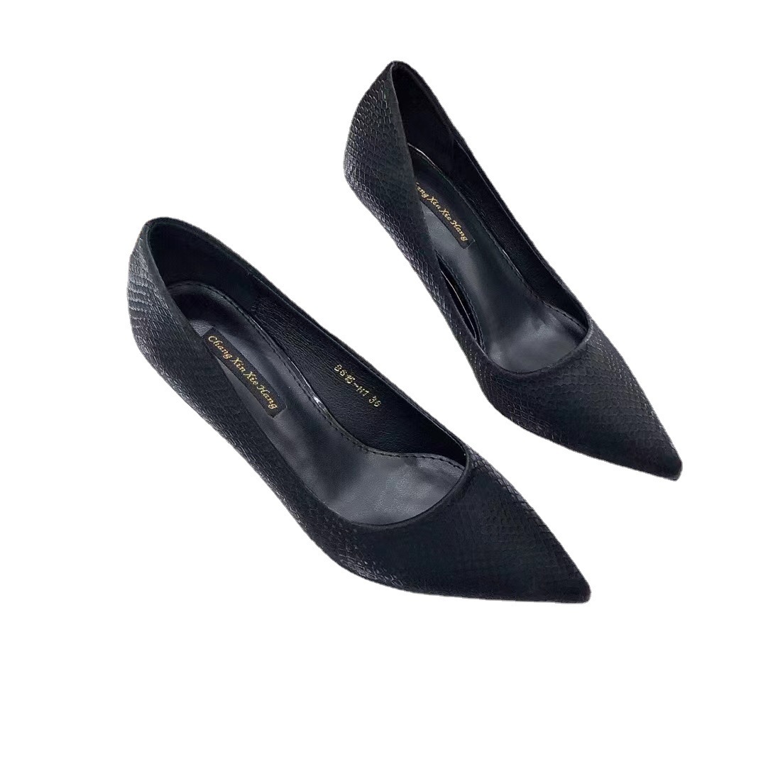 2022 Autumn/Winter High Heels Shallow Mouth Black Office Fragrance Spot Solid Color Adhesive Shoes Pointed High Heels Fashion Shoes 2022 Autumn/Winter High Heels Shallow Mouth Black Office Fragrance Spot Solid Color Adhesive Shoes Pointed High Heels Fashion Shoes
