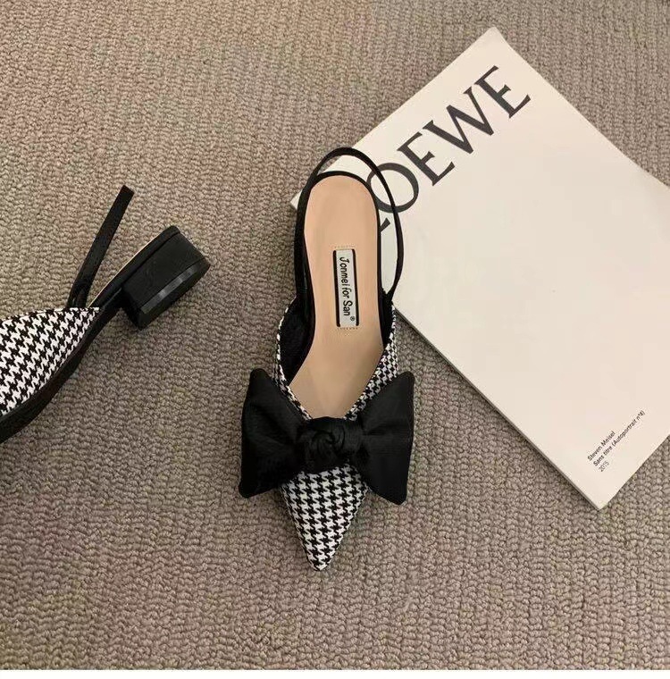 French style empty single shoes for women, flat bottomed summer new style, fashionable and versatile, internet famous Qianniao grid half toe sandals French style empty single shoes for women, flat bottomed summer new style, fashionable and versatile, internet famous Qianniao grid half toe sandals