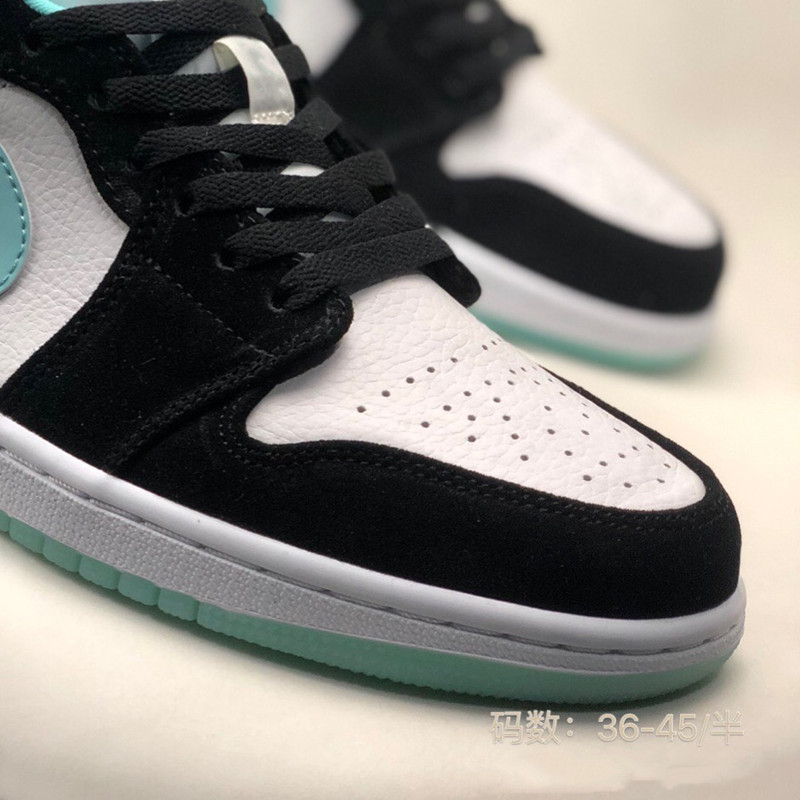 High version pure original AJ1 low cut men's shoes, blue and white inverted hook dunk panda SB black and white board shoes basketball shoes High version pure original AJ1 low cut men's shoes, blue and white inverted hook dunk panda SB black and white board shoes basketball shoes