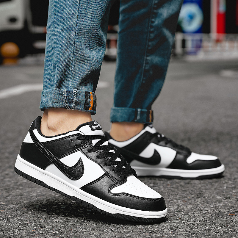 Putian Naiguan DUNK Black and White Panda SB Low cut Casual Board Shoes AJ Men's and Women's Practical Basketball Shoes Sports Shoes