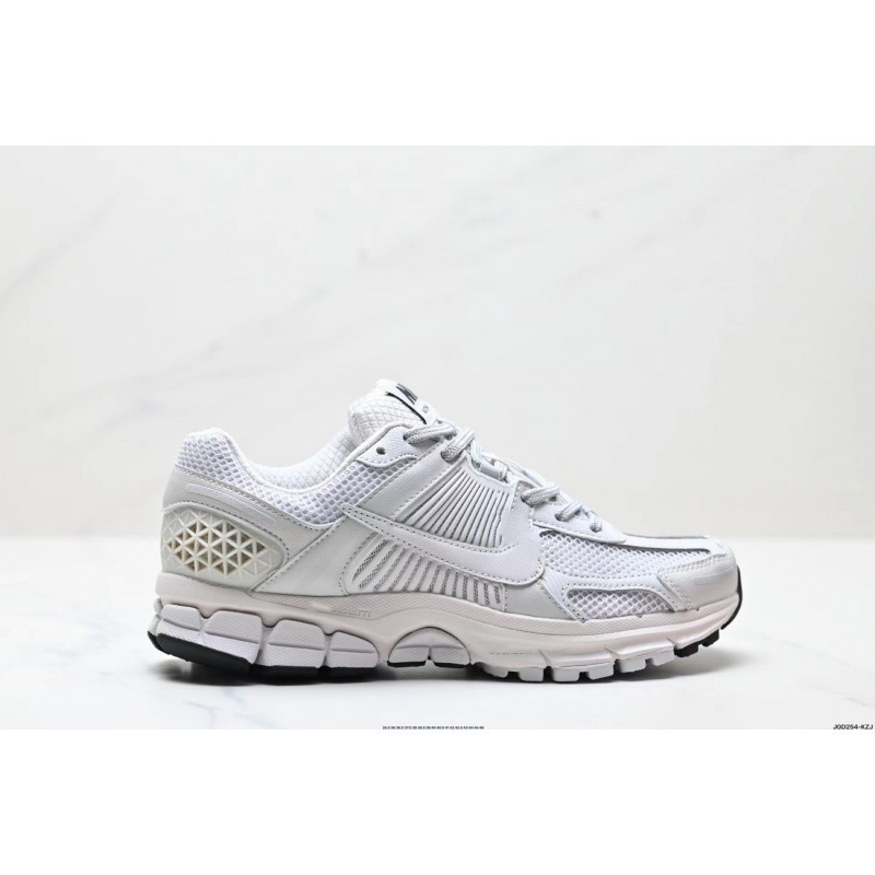 Pure original classic high version Zoom Vomero 5 white running shoes, casual breathable men's and women's sports shoes Pure original classic high version Zoom Vomero 5 white running shoes, casual breathable men's and women's sports shoes