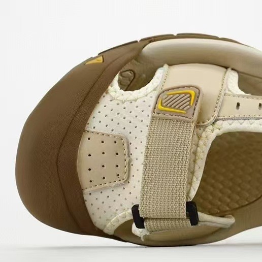 Summer outdoor wear new beach sandals, slippers, outdoor men's leather sandals, water shoes, off-road series Summer outdoor wear new beach sandals, slippers, outdoor men's leather sandals, water shoes, off-road series