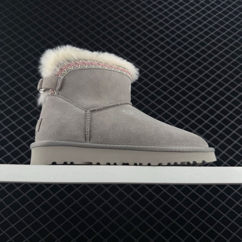Pure original Ug suede snow boots with thick soles for increased winter warmth, cotton shoes for couples, anti slip casual shoes, versatile sports shoes Pure original Ug suede snow boots with thick soles for increased winter warmth, cotton shoes for couples, anti slip casual shoes, versatile sports shoes