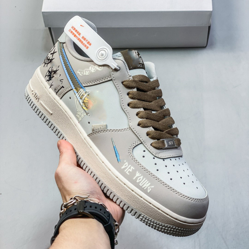 High quality Air Force AF1 board shoes retro low top thick sole height increasing skateboard shoes for men and women college style casual sports shoes High quality Air Force AF1 board shoes retro low top thick sole height increasing skateboard shoes for men and women college style casual sports shoes