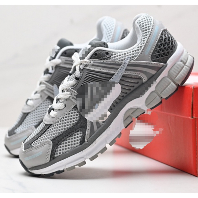 V5 Marathon Training Shoes Retro Five Generation Casual Sports Running Shoes Low Top Mesh Breathable Men's and Women's Running Shoes V5 Marathon Training Shoes Retro Five Generation Casual Sports Running Shoes Low Top Mesh Breathable Men's and Women's Running Shoes