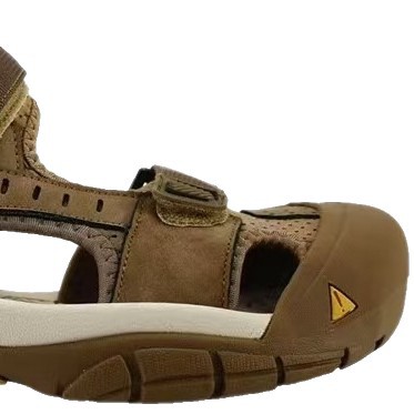 Summer outdoor wear new beach sandals, slippers, outdoor men's leather sandals, water shoes, off-road series Summer outdoor wear new beach sandals, slippers, outdoor men's leather sandals, water shoes, off-road series