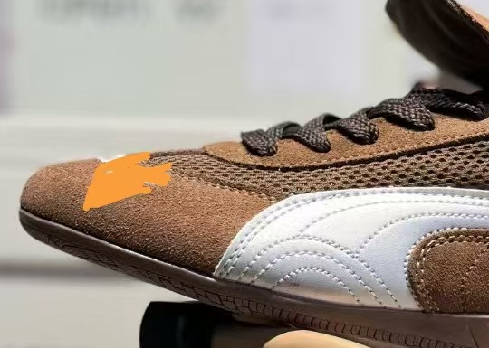 Non slip and wear-resistant support for side stepping casual shoes Non slip and wear-resistant support for side stepping casual shoes