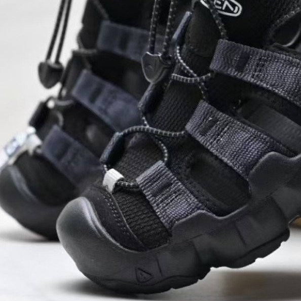 Outdoor leisure low cut sports sandals, anti slip, breathable, wear-resistant, and river tracing shoes Outdoor leisure low cut sports sandals, anti slip, breathable, wear-resistant, and river tracing shoes