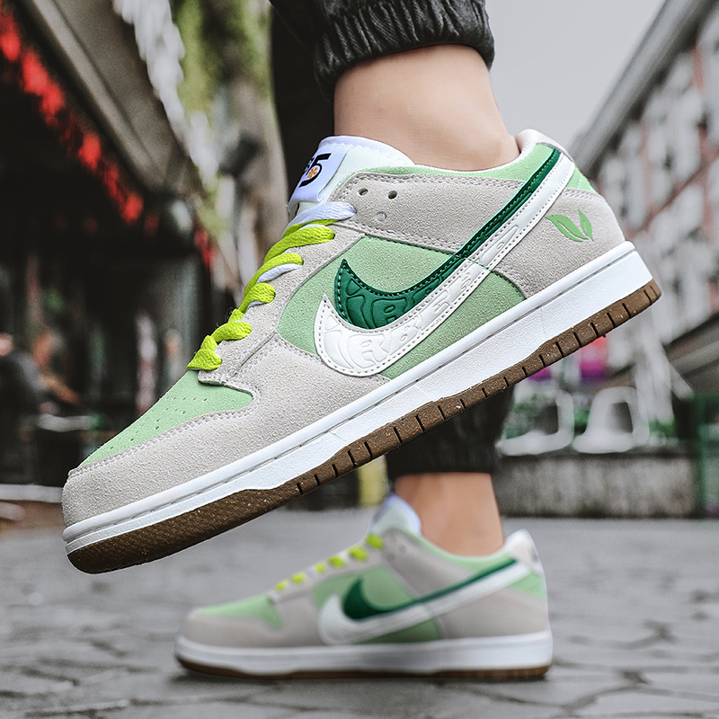 Putian Naiguan Dunk SB Double Hook Cow Oil Fruit Low cut Practical Basketball Shoes Outdoor Men's and Women's Sports Running Shoes