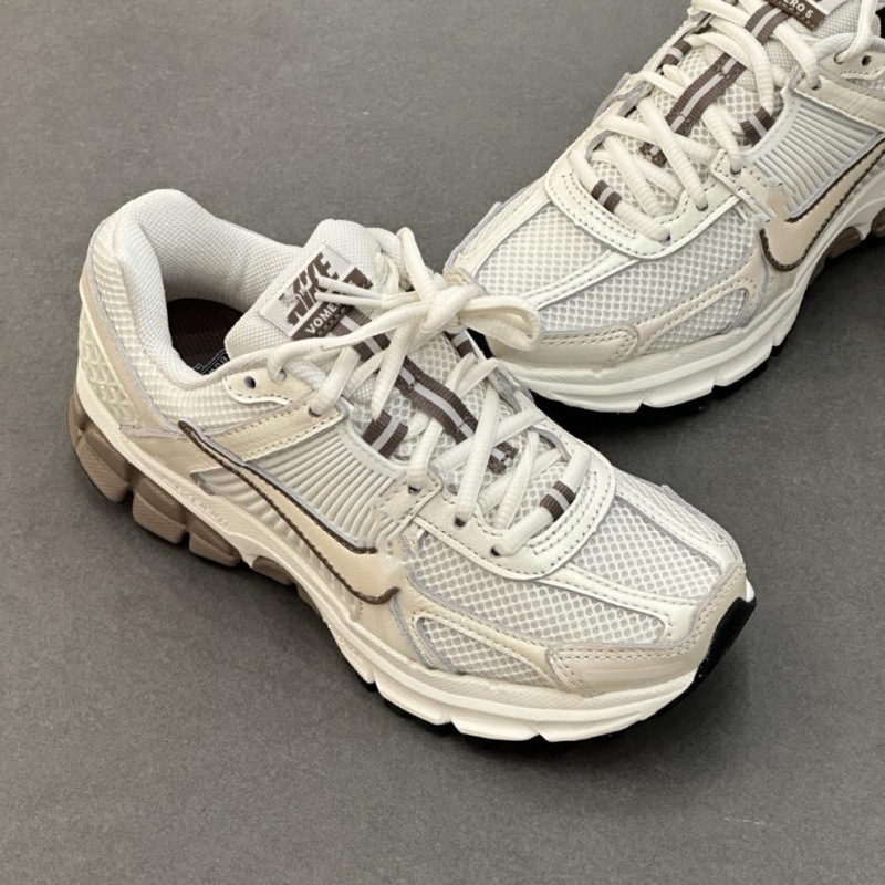 Pure original classic high version Zoom Vomero 5 white running shoes, casual breathable men's and women's sports shoes