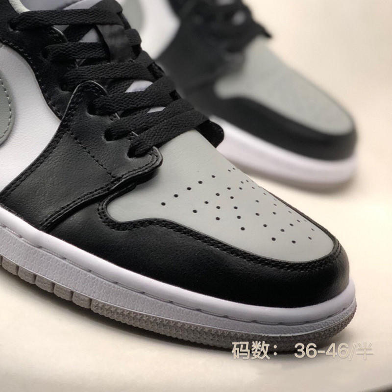 High version pure original AJ1 low cut men's shoes, blue and white inverted hook dunk panda SB black and white board shoes basketball shoes High version pure original AJ1 low cut men's shoes, blue and white inverted hook dunk panda SB black and white board shoes basketball shoes