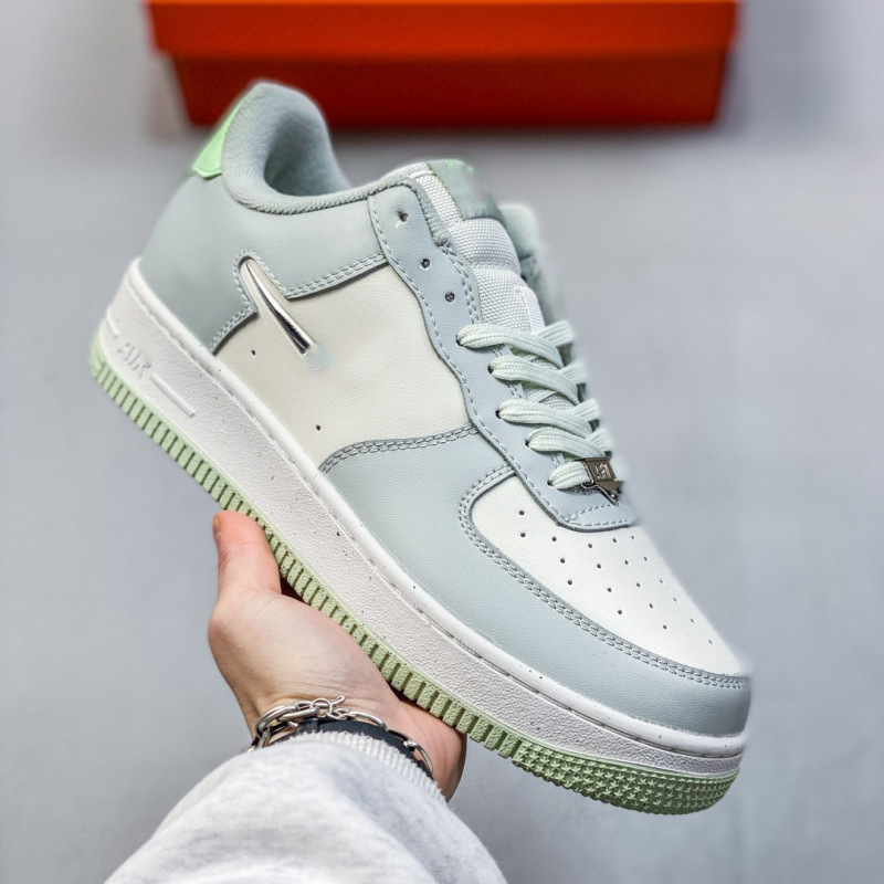 Pure original AF1 Air Force No.1 board shoes, low top thick sole, height increasing casual sports skateboard shoes, retro couple student shoes Pure original AF1 Air Force No.1 board shoes, low top thick sole, height increasing casual sports skateboard shoes, retro couple student shoes