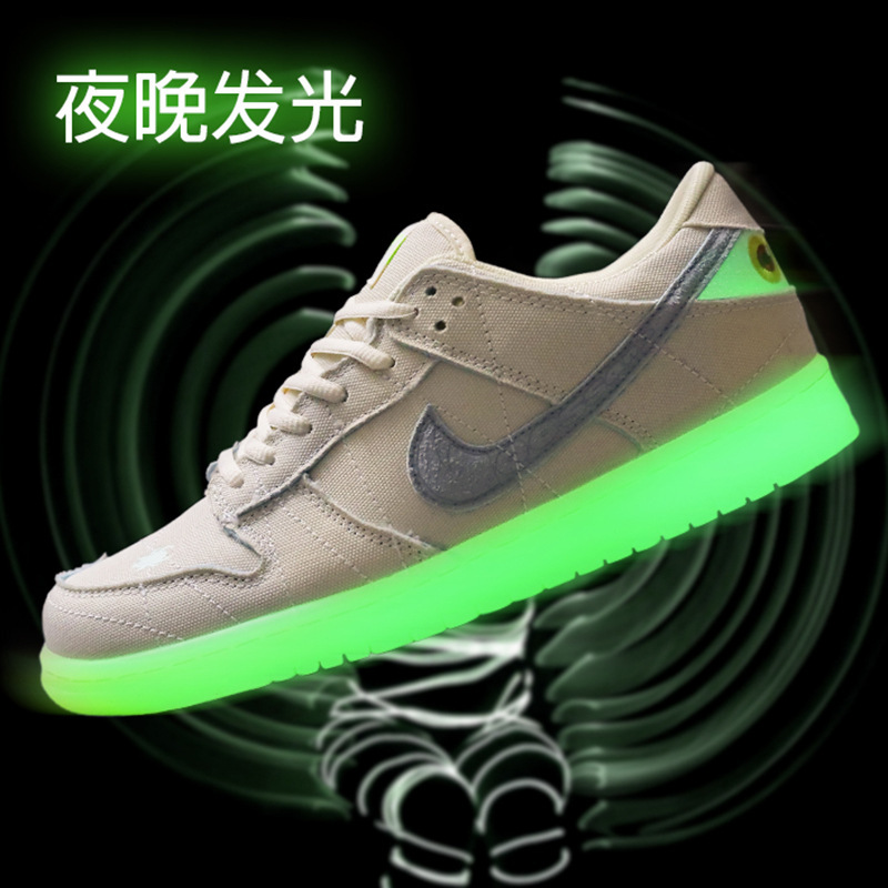 Putian shoes SB durable official dual men's and women's sports and leisure shoes versatile black and white bear classic board shoes couple shoes Putian shoes SB durable official dual men's and women's sports and leisure shoes versatile black and white bear classic board shoes couple shoes