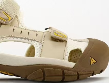 Summer outdoor wear new beach sandals, slippers, outdoor men's leather sandals, water shoes, off-road series Summer outdoor wear new beach sandals, slippers, outdoor men's leather sandals, water shoes, off-road series