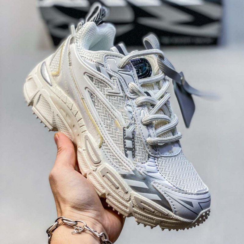 Pure Original OW Arrow Dad Shoe Machine Can Thick Bottom Color blocked Breathable Mesh Sports Shoes Casual Lightweight Men's and Women's Running Shoes Pure Original OW Arrow Dad Shoe Machine Can Thick Bottom Color blocked Breathable Mesh Sports Shoes Casual Lightweight Men's and Women's Running Shoes