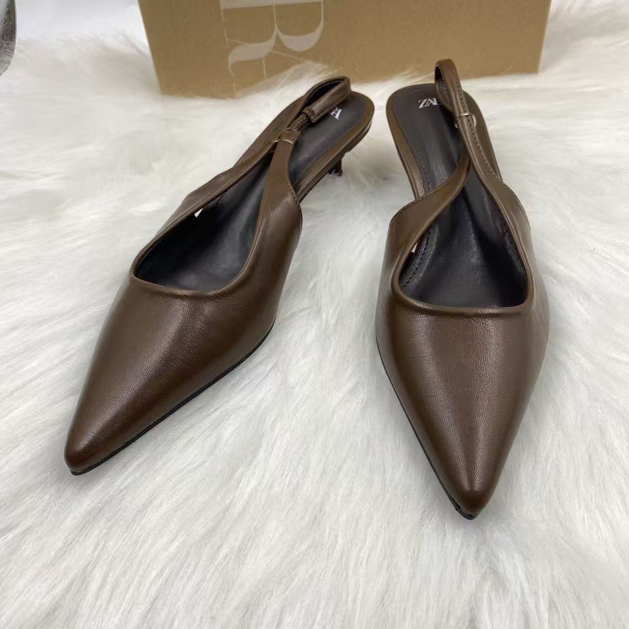 ZA2025 Summer New Fashionable High Heels with Pointed, Fine Heels and Rear Tied Strap Style, Small and Versatile Baotou Sandals