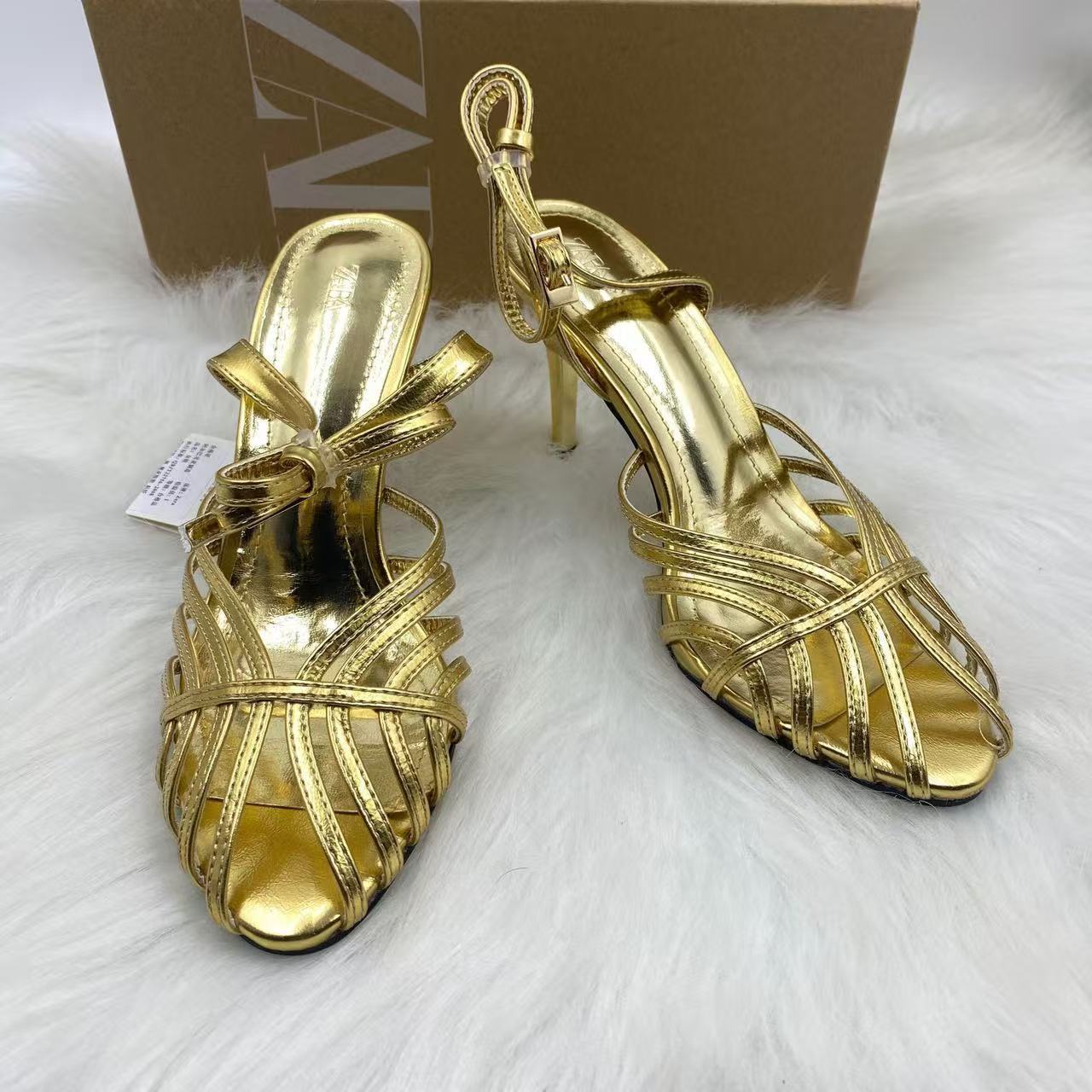 ZA Cross border Independent Station Instagram Fashion Show Plated Heel Steel Heel One line Buckle Strap Simple Open toed Women's Shoes Sandals