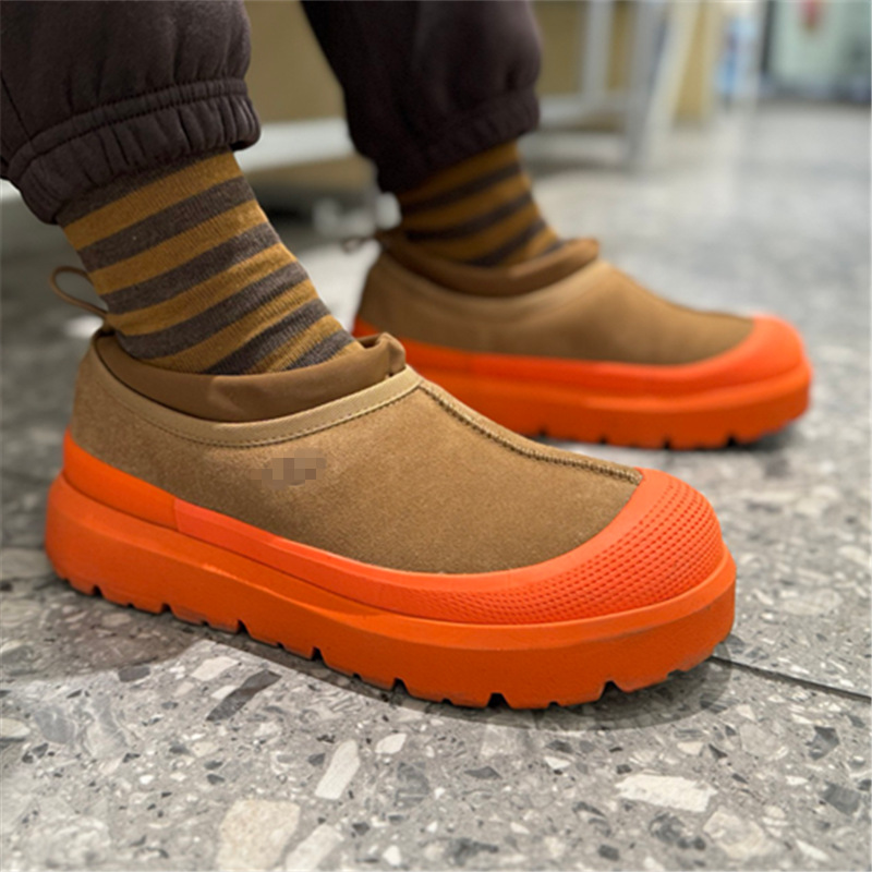 One foot leather integrated waterproof snow boots 2025 new men's and women's couple style height increasing thick sole with plush casual shoes One foot leather integrated waterproof snow boots 2025 new men's and women's couple style height increasing thick sole with plush casual shoes