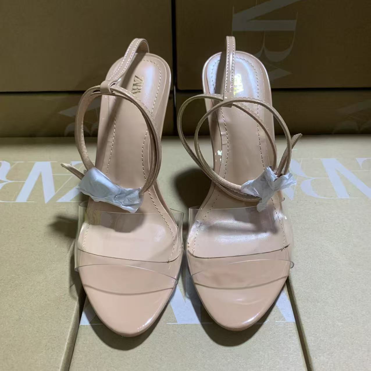 ZA2025 New Sexy Crystal Transparent Stiletto High Heels for Women Cross border Europe and America Large One Button Sandals