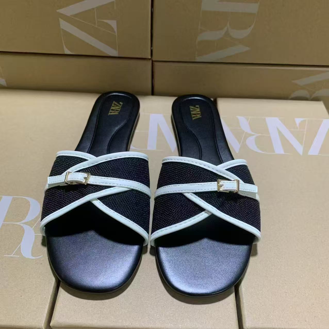 ZA2025 new shoes, new banquet shoes, European and American square toe flat sandals, women's shoes, cross buckle women's shoes