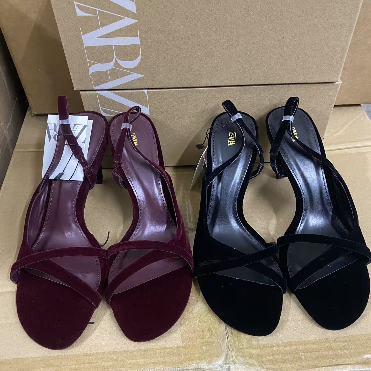 ZA2025 summer new one-piece slim heel high-heeled sandals for women, fashionable black high-heeled shoes for women