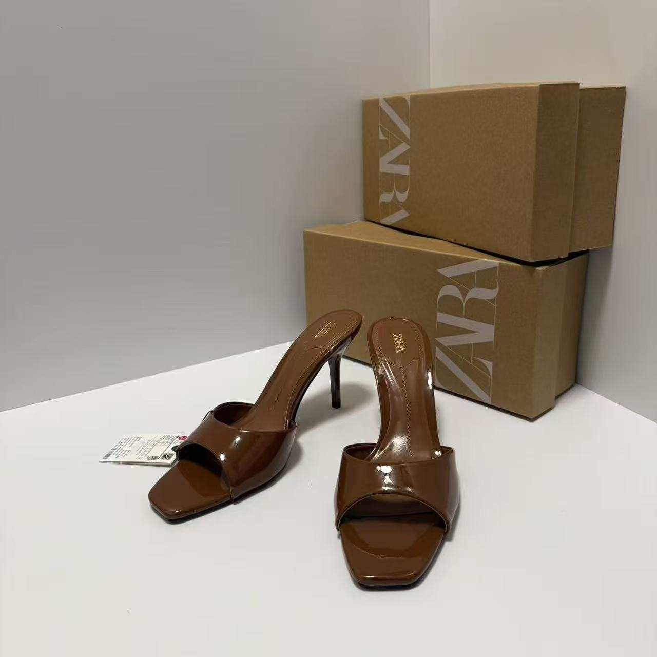 ZA2025 Winter New Square Headed High Heels, Open toed High Heels, Sandals, European and American Style, Casual Versatile, Outdoor Sandals for Women