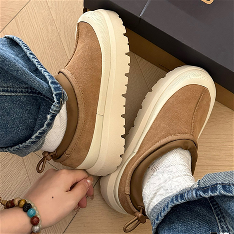 One foot leather integrated waterproof snow boots 2025 new men's and women's couple style height increasing thick sole with plush casual shoes One foot leather integrated waterproof snow boots 2025 new men's and women's couple style height increasing thick sole with plush casual shoes