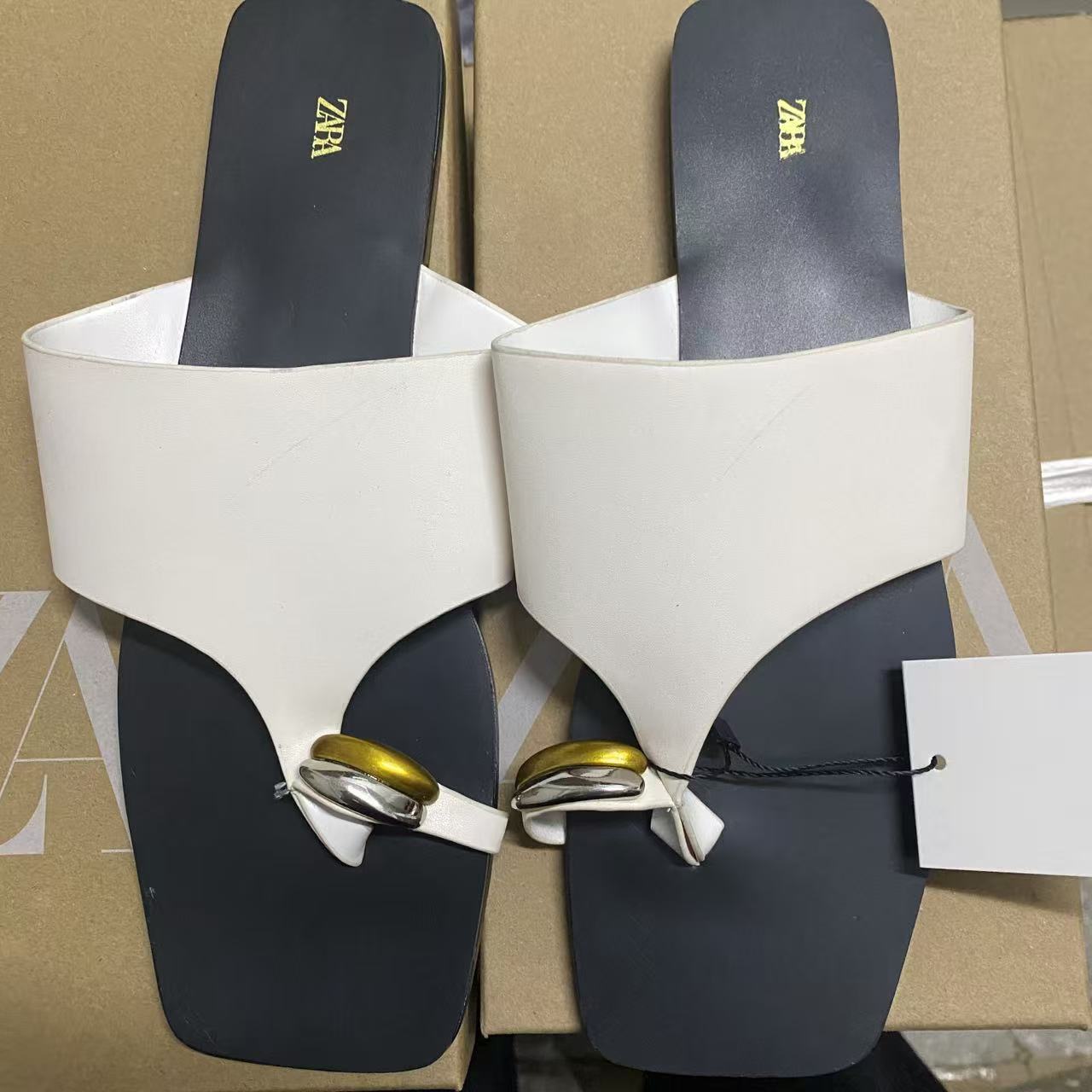 ZA2025 herringbone sandals women's Roman sandals new 2025 metal flat sandals women's summer outdoor style vacation