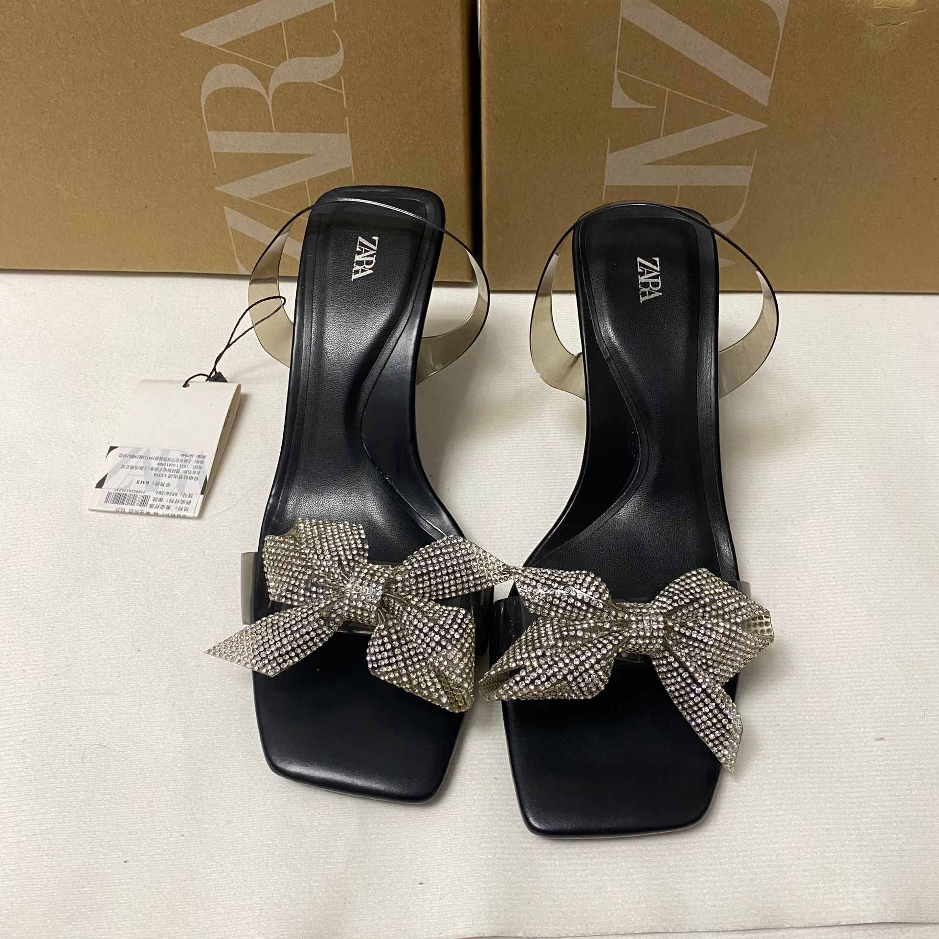 ZA New Product 2024 French Square Head Thin Heel PVC Splicing One Word Belt Water Diamond Bow Shining Decoration Open toed Sandals for Women