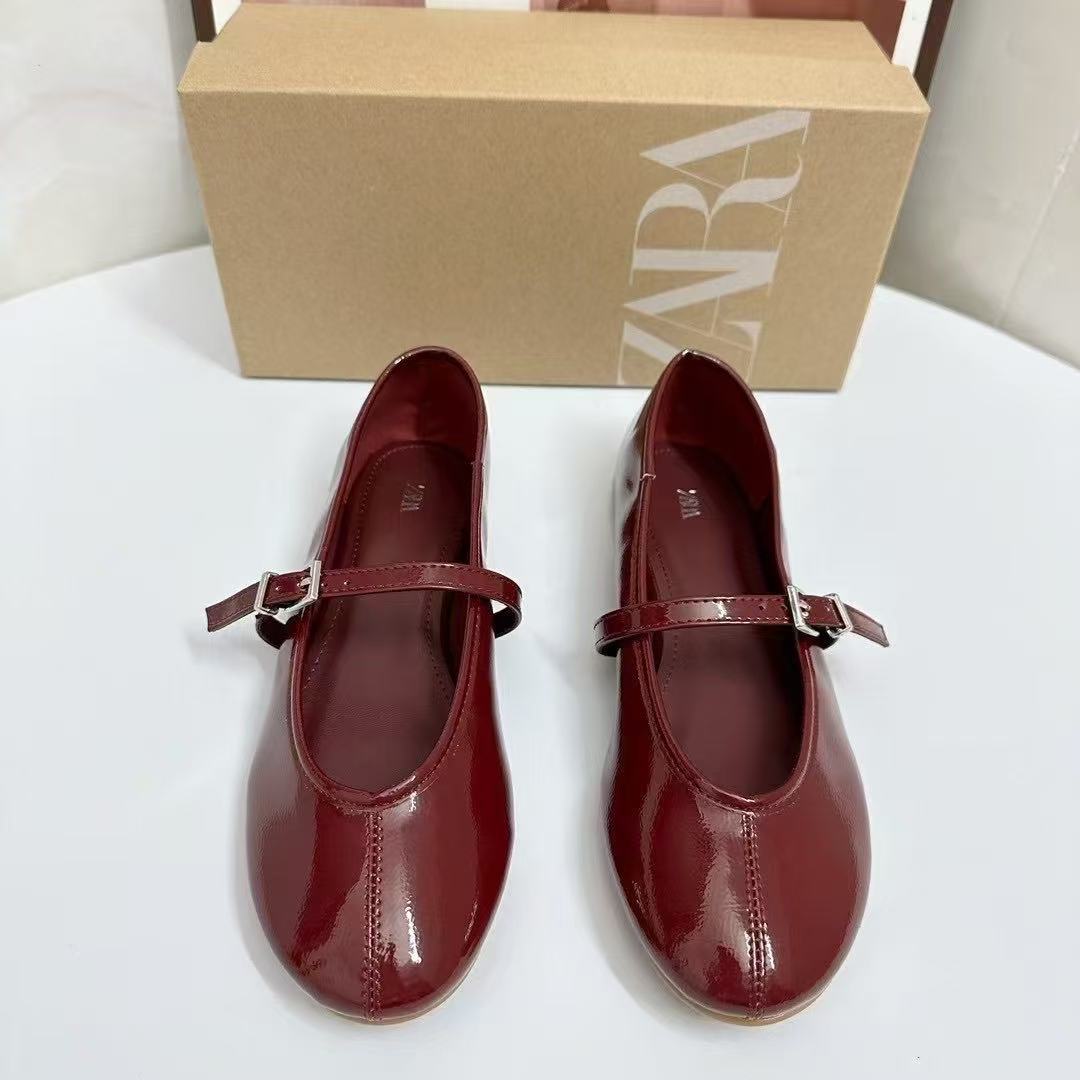 ZA2025 new women's shoes with toe cap, buckle strap, shallow mouth, Mary Jane single shoe, women's flat bottom, versatile small red shoes, evening style