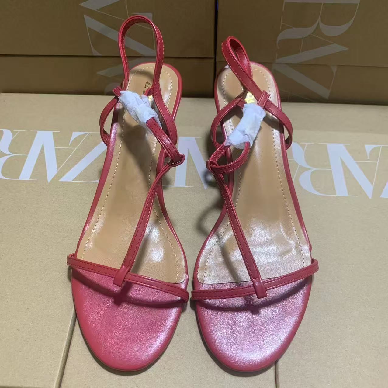ZA2025 new slim sandals with clipped toes, women's low heel slippers, summer temperament, fashionable beach shoes with skirts, and cool slippers