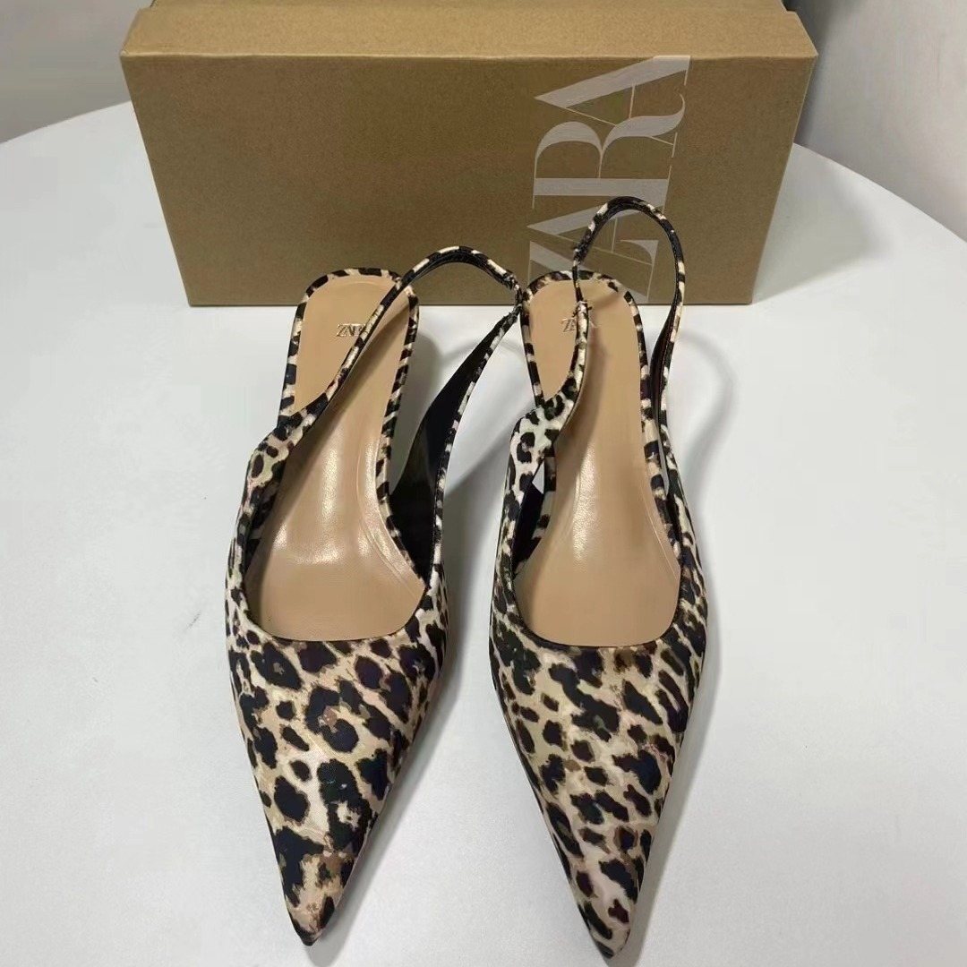 2024 Summer New Sandals Women's Pointed Leopard Print Casual Kitten Root Back Air Shallow Mouth Muller Shoes Single Shoes Women