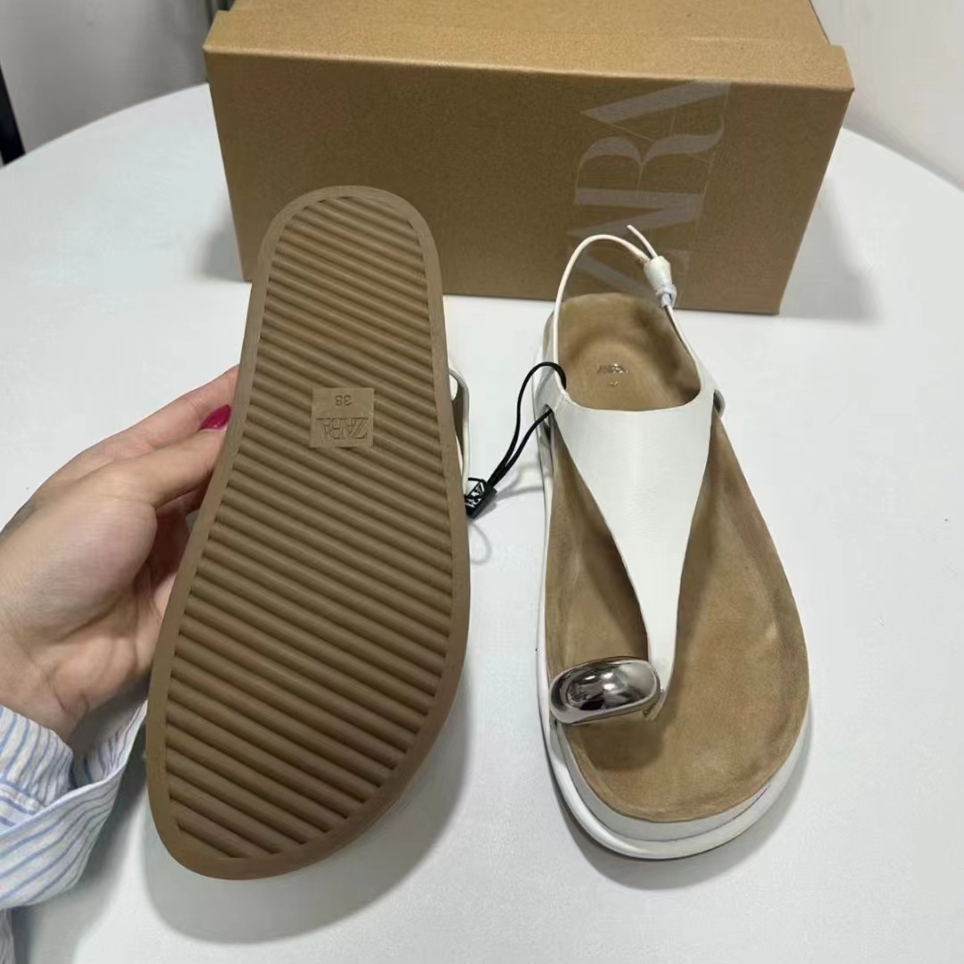 ZA New Product 2024 European and American Thick Bottom Round Head Shaped Bottom Angle Metal Buckle Shining Decoration Versatile Casual Sandals for Women ZA New Product 2024 European and American Thick Bottom Round Head Shaped Bottom Angle Metal Buckle Shining Decoration Versatile Casual Sandals for Women