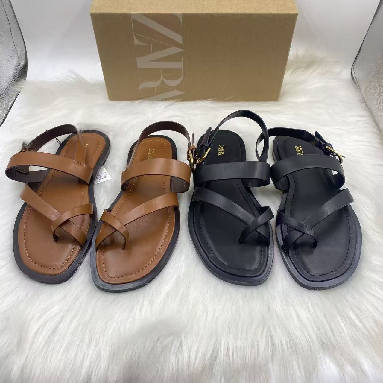 ZA2025 Winter New Flat Shoes for Women, Roman Sandals with Clamp Feet and Toes for Outer Wear, Toe Cover, Versatile Sandals for Daily Use
