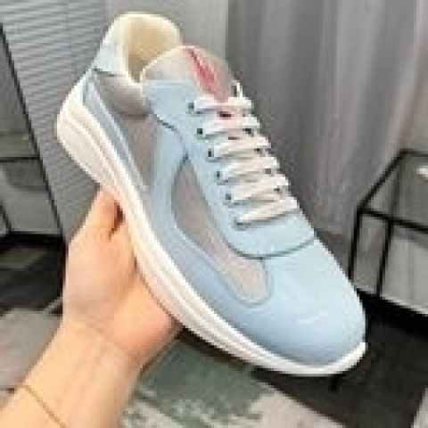 European and American foreign trade P home board shoes 2025 autumn new couple sports and leisure shoes fashionable patent leather men's shoes trend European and American foreign trade P home board shoes 2025 autumn new couple sports and leisure shoes fashionable patent leather men's shoes trend