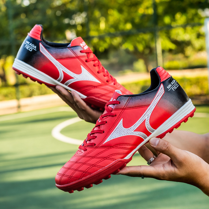 2025 Cross border Wholesale Large Size Football Shoes for Men, Broken Nails, Student Competition Training Shoes, Youth Sports Football Shoes