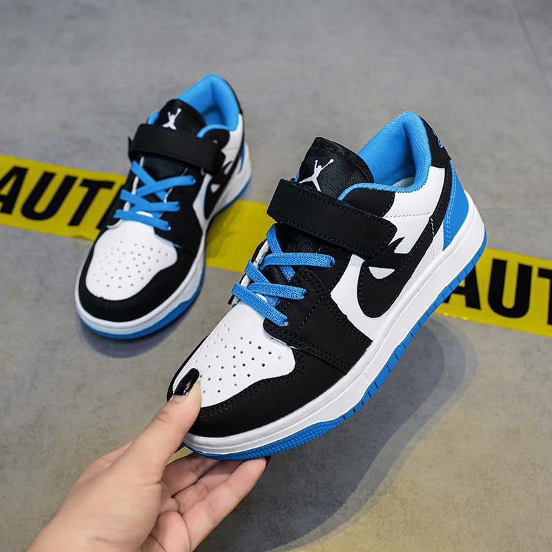 Putian manufacturer AJ children's shoes, casual shoes, children's board shoes, breathable sports shoes, middle and high school students' Velcro white shoes