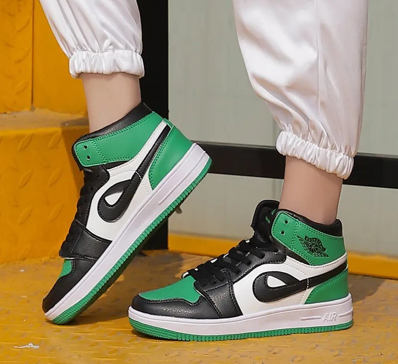 2025 Cross border student sports shoes men's and women's board shoes breathable sports shoes high top men's and women's trendy running board shoes wholesale 2025 Cross border student sports shoes men's and women's board shoes breathable sports shoes high top men's and women's trendy running board shoes wholesale