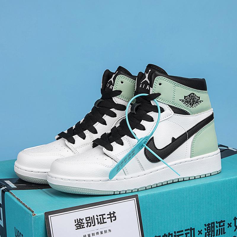 Cross border youth high top trendy board shoes 2025 new student fashion versatile lightweight breathable wear-resistant sports shoes