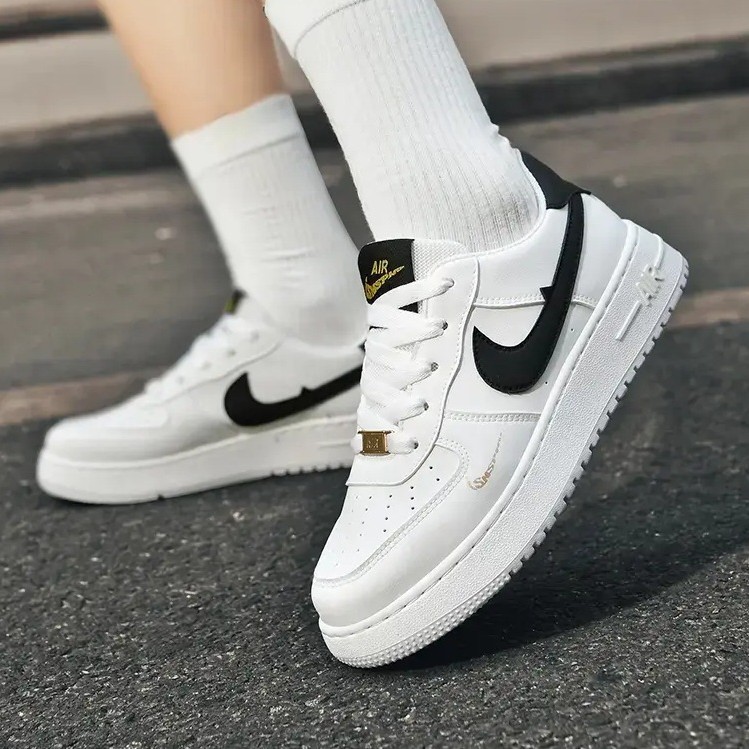 2025 Summer Top Putian Black and White Shoes Women's Low Top AJ Men's Shoes Board Shoes Casual Fashion English Student Sports Shoes 2025 Summer Top Putian Black and White Shoes Women's Low Top AJ Men's Shoes Board Shoes Casual Fashion English Student Sports Shoes