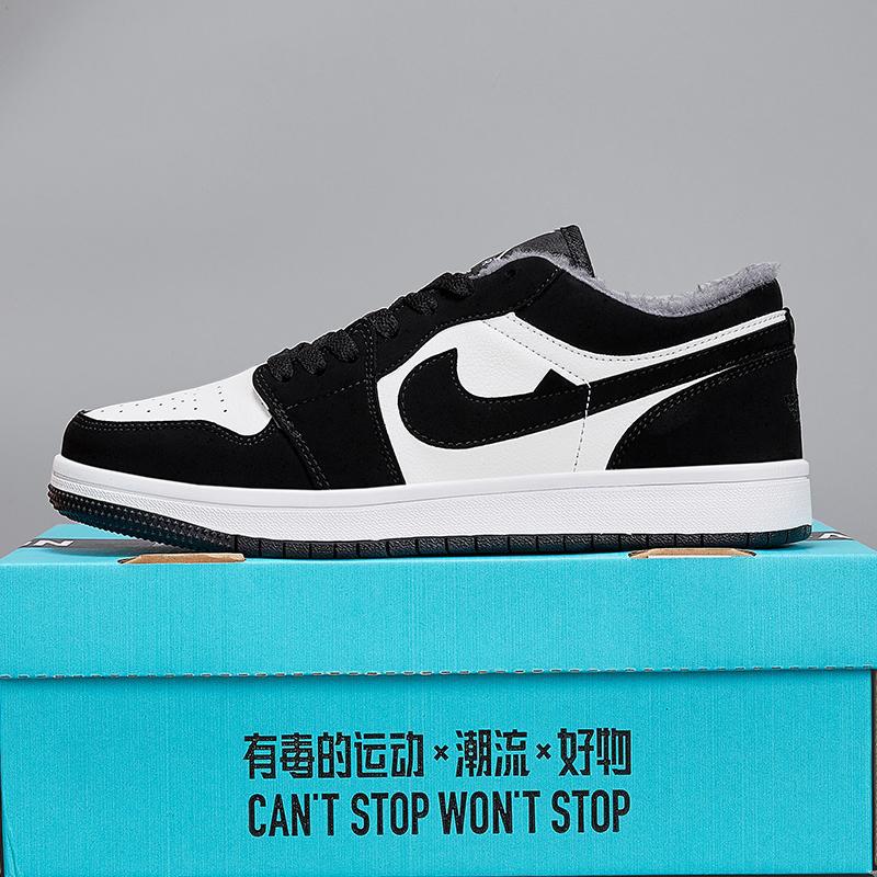 New Cross border 2025 Men and Women Couple Board Shoes Low cut Daily Leisure Indoor and Outdoor Sports White Shoes Wholesale in Stock New Cross border 2025 Men and Women Couple Board Shoes Low cut Daily Leisure Indoor and Outdoor Sports White Shoes Wholesale in Stock