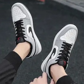 2025 new cross-border men's and women's shoes, low top board shoes for couples, casual sports, white shoes, casual board shoes, spot wholesale 2025 new cross-border men's and women's shoes, low top board shoes for couples, casual sports, white shoes, casual board shoes, spot wholesale
