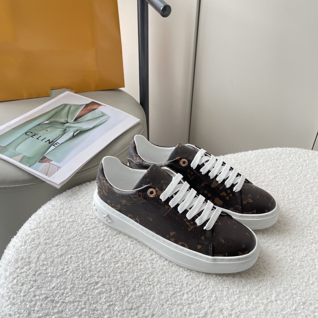 2024 New Casual Sports Versatile Little White Shoes Couple Board Shoes Full Printing Color Stereoscopic Embroidered Network Red Leisure 2024 New Casual Sports Versatile Little White Shoes Couple Board Shoes Full Printing Color Stereoscopic Embroidered Network Red Leisure