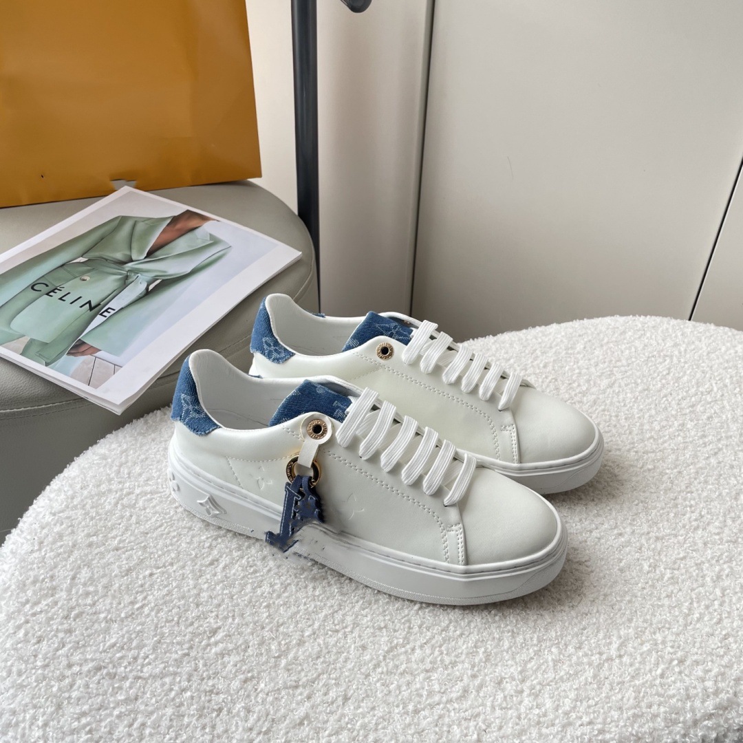 2024 New Casual Sports Versatile Little White Shoes Couple Board Shoes Full Printing Color Stereoscopic Embroidered Network Red Leisure 2024 New Casual Sports Versatile Little White Shoes Couple Board Shoes Full Printing Color Stereoscopic Embroidered Network Red Leisure