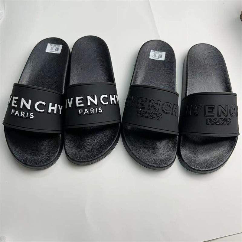 Sandals, European products, new styles for men, cool exterior, 2024 one word high-end European slippers, popular slippers, station slippers, fashionable summer